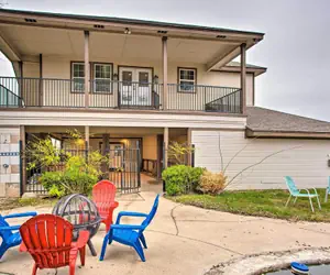 Photo 5 - Spacious Vacation Home: 10 Mi to Lavon Lake!