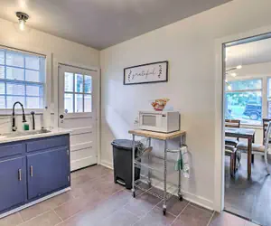 Photo 3 - 'birmingham Beauty' w/ Yard ~ 5 Mi to Dtwn!