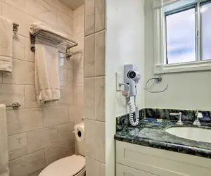 Photo 5 - Updated Home on Catalina Island: Walk to the Coast