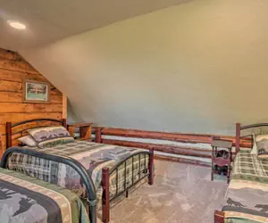 Photo 4 - Pet-friendly Speedwell Cabin, 1 Mi to Water!