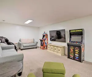 Photo 5 - Spacious Layton Retreat w/ Private Hot Tub!