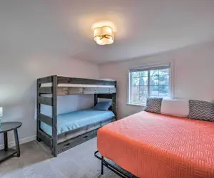 Photo 2 - Spacious Layton Retreat w/ Private Hot Tub!