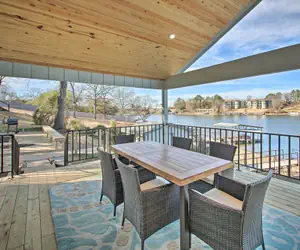 Photo 3 - Waterfront Getaway w/ Dock on Lake Hamilton!