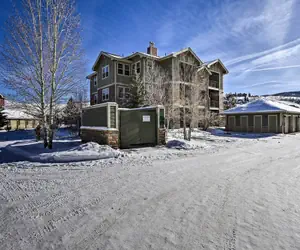 Photo 2 - Granby Getaway: Cozy Condo Only 2 Mi to Ski Slopes