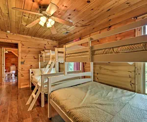 Photo 4 - Lakefront Coalmont Cabin on 5 Acres w/ Dock!