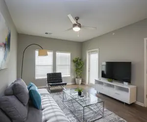 Photo 3 - Spire Apartments By Barsala