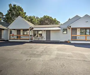 Photo 4 - Renovated 1930s Cottage 4 < 1 Mi to Natl Park