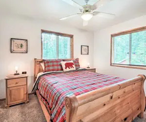 Photo 4 - Cabin w/ Hot Tub, By Crater Lake Nat'l Park!