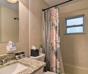 Photo 5 - Beach-style Getaway w/ Lanai ~ 4 Mi to Beaches!