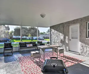 Photo 3 - Beach-style Getaway w/ Lanai ~ 4 Mi to Beaches!