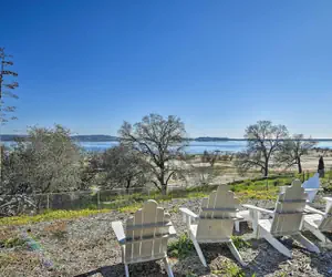 Photo 2 - 'casa D'amore': Extravagant Lakefront Villa!