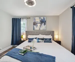 Photo 4 - Charming Contemporary Family Home 3 Bedroom Home by RedAwning