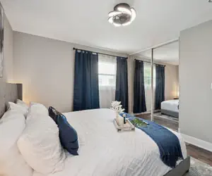 Photo 5 - Charming Contemporary Family Home 3 Bedroom Home by RedAwning