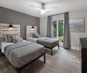 Photo 4 - Lakeshore Adrift