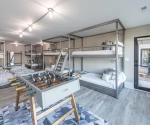 Photo 2 - Sterling on Strawpocket