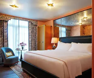 Photo 5 - The Fifth Avenue Hotel