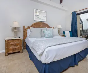 Photo 4 - Phoenix East 003 2 Bedroom Condo