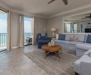 Photo 2 - Phoenix East 1406 3 Bedroom Condo by Redawning