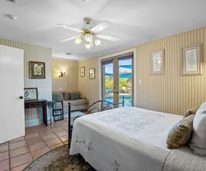 Photo 5 - 7br Home w/ Pool - Perfect for Family Reunions