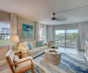 Photo 2 - 430 El Matador 2 Bedroom Home by RedAwning