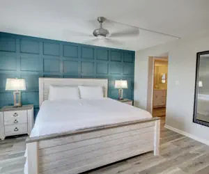 Photo 3 - 430 El Matador 2 Bedroom Home by RedAwning