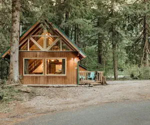 Photo 2 - 24sl - Bbq - Pets Ok - A Couple's Getaway! 2 Bedroom Home by RedAwning