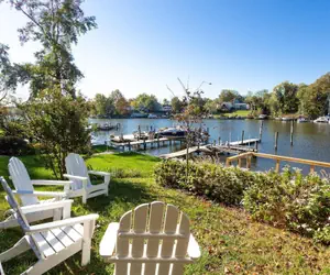 Photo 2 - 12 M to Naval Acadmey Waterfront Calming Paradise