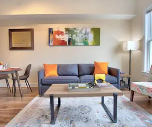 Photo 2 - Walk Score 91 Balcony Near King ST