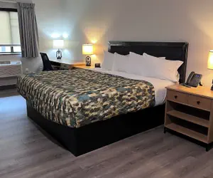 Photo 4 - Hamburg Inn & Suites