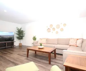 Photo 4 - Los Angeles Deluxe Suites - 2 Bedrooms & 2 Bathrooms