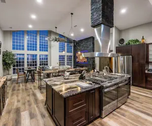 Photo 2 - New Luxury Prescott Lynx B B 4k ft2 Sleeps 22