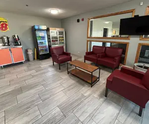 Photo 4 - Super 8 by Wyndham McLean/Bloomington SW