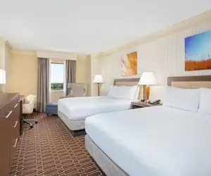 Photo 3 - Hilton Jackson