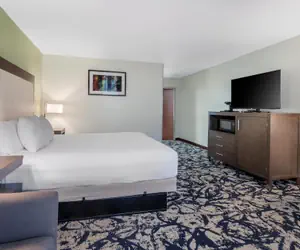 Photo 5 - Best Western West Greenwich Inn