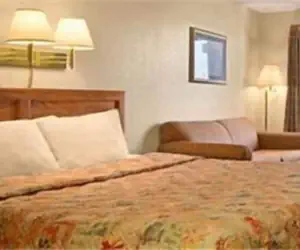 Photo 4 - Days Inn by Wyndham Apple Valley Pigeon Forge/Sevierville