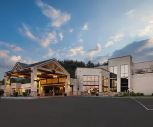 Photo 2 - Holiday Inn Resort Lake George - Adirondack Area by IHG