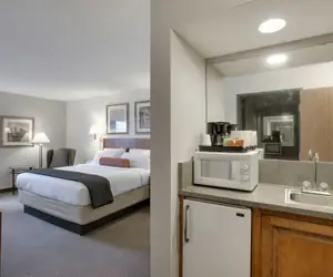 Photo 2 - Redwood Lodge