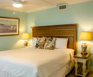 Photo 5 - Sundial Beach Resort & Spa