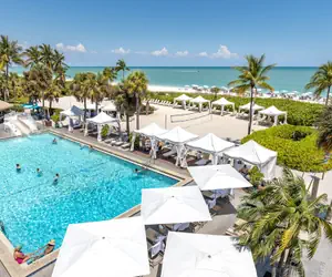 Photo 2 - Sundial Beach Resort & Spa