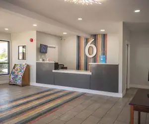 Photo 3 - Motel 6 Soledad, CA