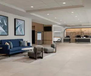 Photo 5 - Sheraton Hartford Hotel at Bradley Airport