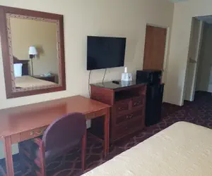 Photo 5 - American Inn Evansville