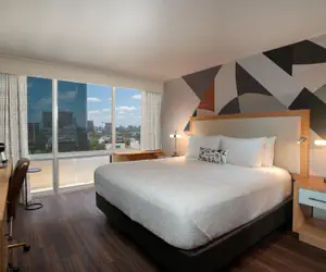Photo 2 - Hotel Mockingbird, Dallas, A Tribute Portfolio Hotel
