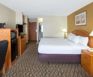 Photo 4 - Americas Best Value Inn Canton