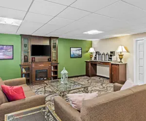 Photo 4 - Rodeway Inn