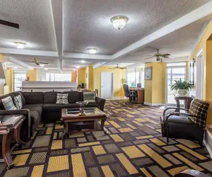 Photo 5 - Econo Lodge Byron near Historic District - Warner Robins