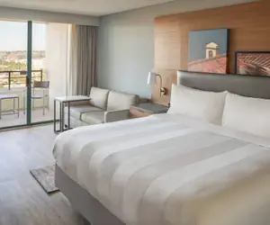 Photo 5 - San Diego Marriott Mission Valley