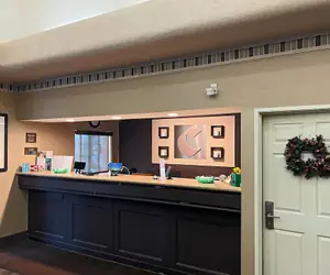 Photo 2 - Comfort Suites Peoria Sports Complex