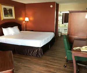 Photo 4 - Rodeway Inn Dalton South