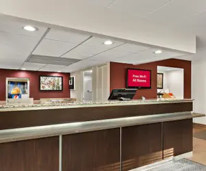 Photo 3 - Red Roof Inn Cleveland - Westlake